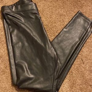 Leather skinny pants/leggings